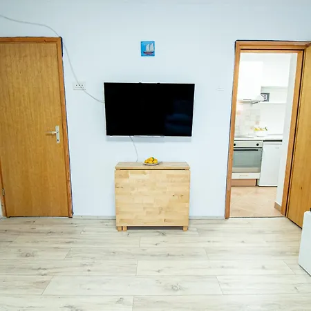 Center Parking By Rentistra Apartment